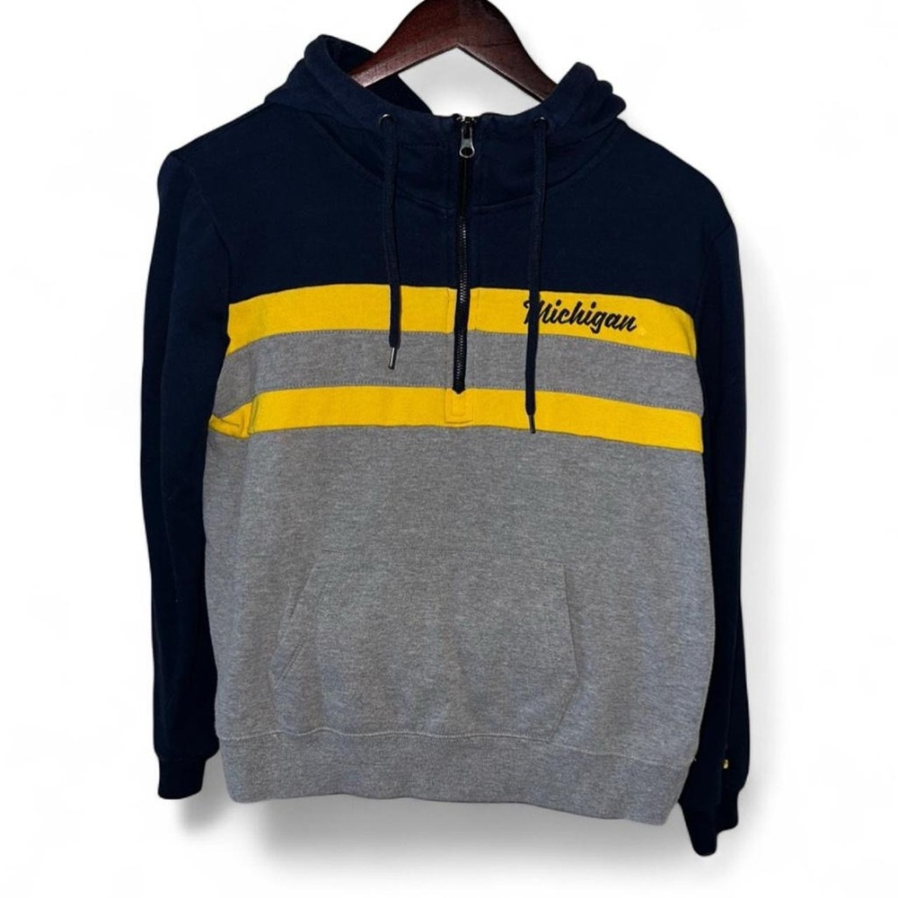Michigan Wolverines navy blue quarter zip hoodie Size M